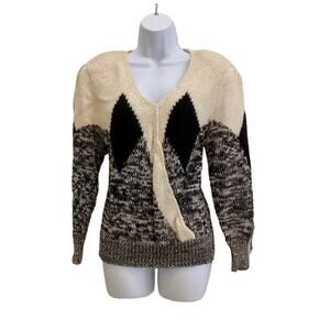 Ginénne Textural Surplice Argyle Sweater